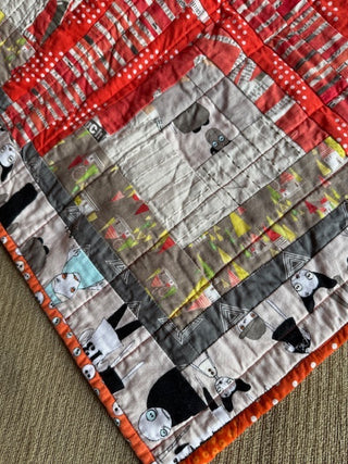 Handmade Halloween Quilt (by S.Tinberg)