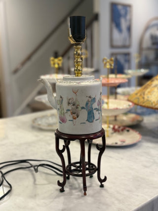 Chinese teapot lamp