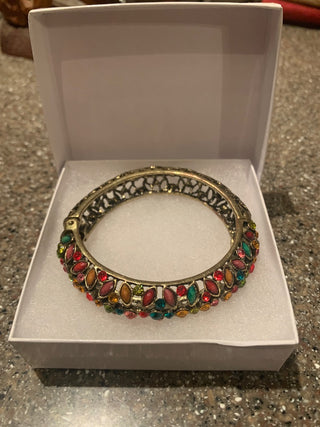 Hinged gemstone bracelet-gt