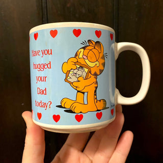 Vintage Garfield “Have you hugged your Dad today?” Mug