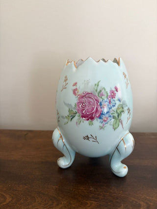 egg vase