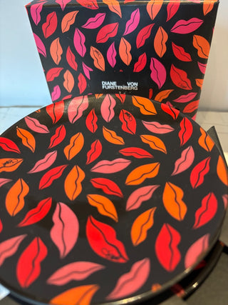 Diane von Furstenberg x H&M Home small porcelain plate with the signature 'lips' print #629