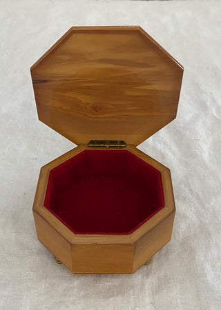 Vintage wooden trinket box 4.75”x2.5”