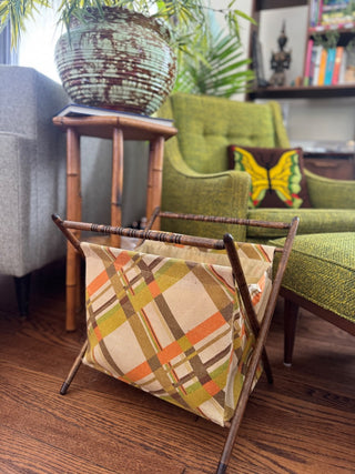 Vintage, 1950s fabric,boho swing/yarn/magazine holder.
