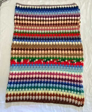 Vintage multicolor hand knit baby blanket 34”x46”
