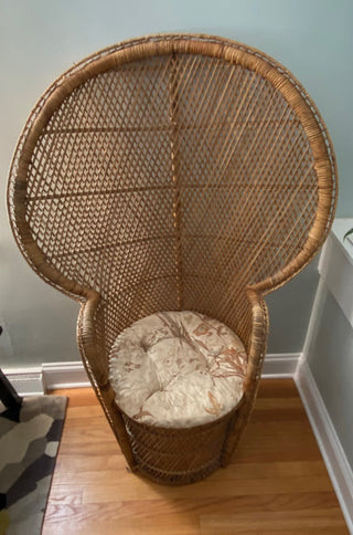 Vintage Rattan wicker peacock fan chair AS IS