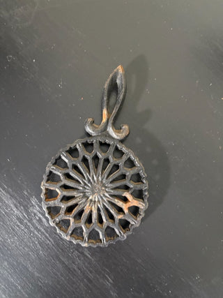 Wilton Cast Iron Trivet Round