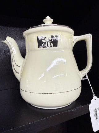 1930's Hall's Silhouet 8 Cup Teapot