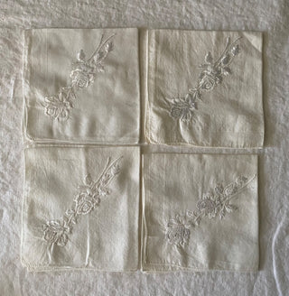 Vintage embroidered handkerchiefs (set of 4)