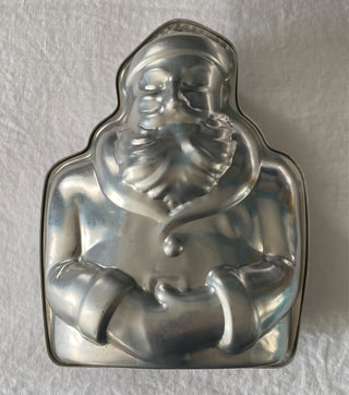 Vintage Santa 2 piece aluminum cake mold