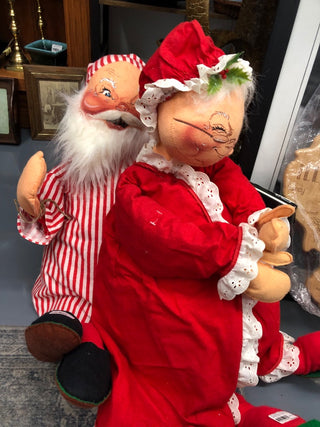 Vintage Large Annalee Mr. and Mrs. Claus (Set of 2)