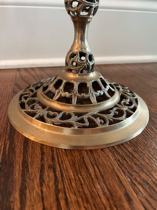 15WX15DX18H French-Style Marble-Top Table w/ Brass Filigree Base