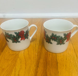 Vintage Christmas Mug (set of 2)