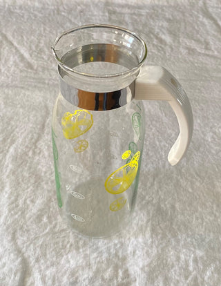 Vintage Pyrex decanter AS IS no lid