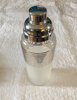 Vintage Art Deco cocktail shaker
