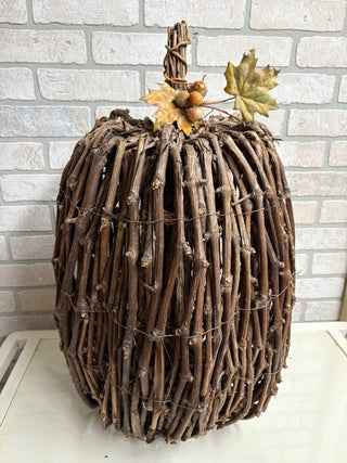 Lg Tall Grapevine Wire Banded Pumpkin
