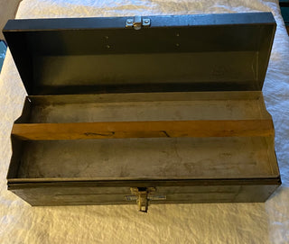 Vintage Master Mechanic professional coffin toolbox #819