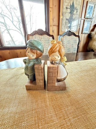 UCTCI Japan Stoneware Figurine Bookends