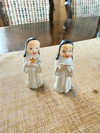 Vintage Ceramic Praying Nuns -2 in set