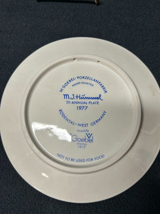 1977 Hummel Apple Tree Boy plate w/stand
