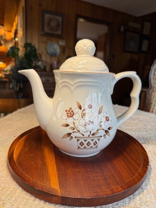 Hearthside Cumberland May Blossom Stoneware Pot