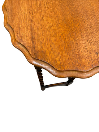 1930s Vintage Twisted Spoke Leg Side Table