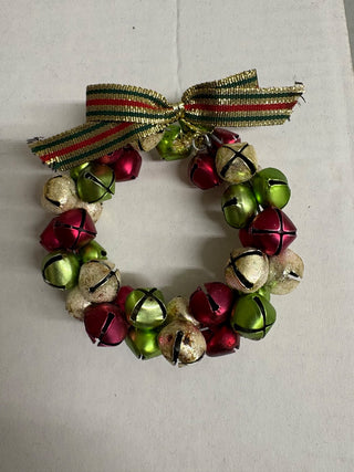 Sm Green Red & White Bell Wreath
