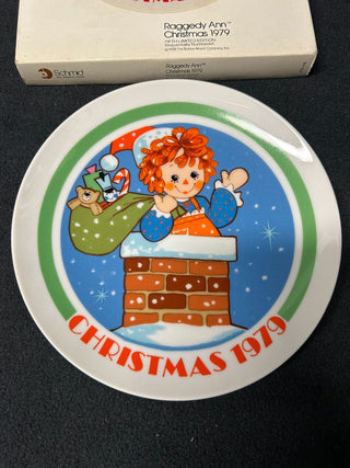 Raggedy Ann Christmas Plate 1979