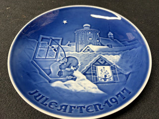 1977 Bing & Grondahl Holiday Plate
