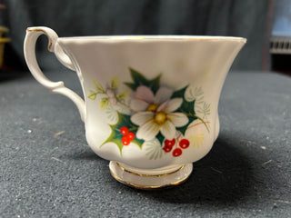 Yuletide Poinsettia Cup