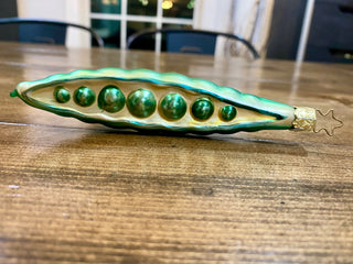 Inge-Glas Peapod Ornament