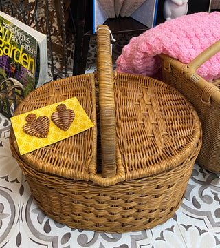 Wicker Picnic Basket-Oval w\Lid-ty