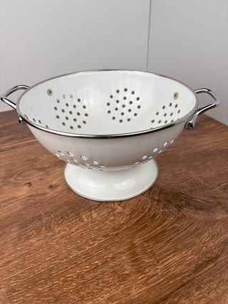 White Enamelware Colander ((New)