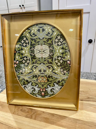 8x10 Gold Oval Cut Frame
