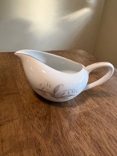 Kaysons Golden Rhapsody Creamer