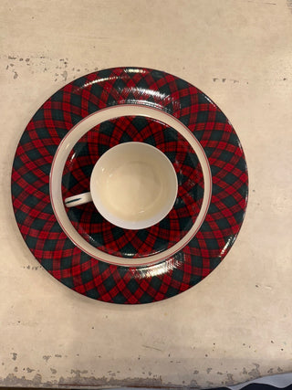 Vtg Arita Tartan plaid porcelain set of 12 pieces. Dinner plate, tea cup, and saucer (set of 12, 4 of each). Made in Japan. In box