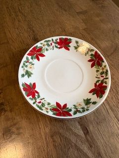 Gibson Poinsettia Saucer