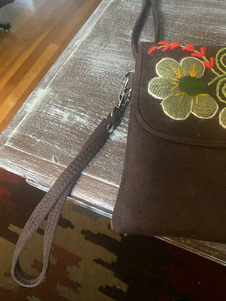 Hand Embroidered Peruvian Purse-ty