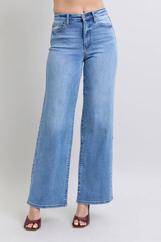 Judy Blue High-Waisted Vintage Wash Retro Wide Leg Jeans - size 15 (32)