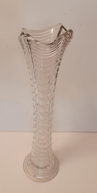 Clear ripple swung vase