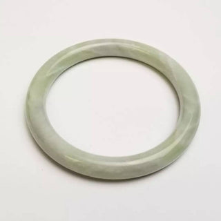 Jade Bangle Bracelet Green 44 grams 9.5mm Estate Jewelry Heirloom Icy