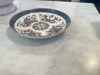 blue/white/gold Imari shallow bowl