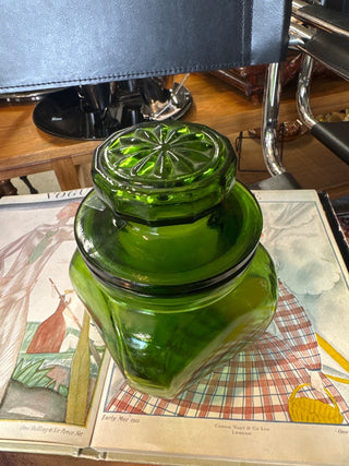 Vintage,Anchor Hocking, green canister