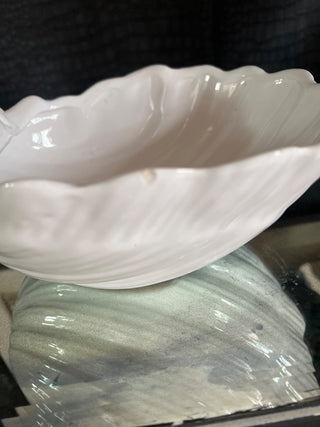 Vintage large Ceramic shell bowl Clam shell As-Is 9.5”w x 3.75”h x 7.75”w