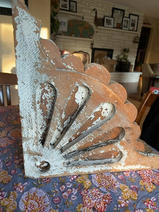 Chippy wooden corbel