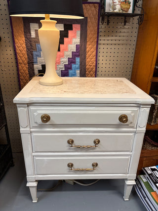 Small 3-drawer table