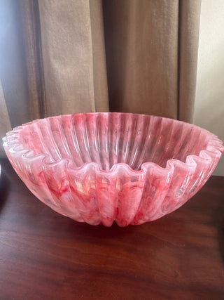 Vintage, ruffled lucid bowl