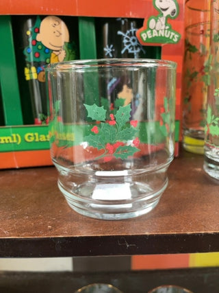 Ensemble Holiday Holly Berry Drinking Rocks Glassware