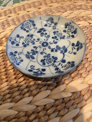 Chinese porcelain dish