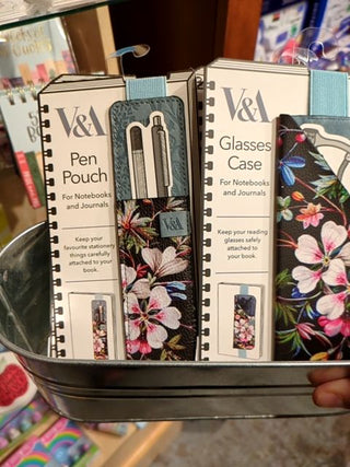 V&A Bookaroo Kilburn Collection: Pen Pouch